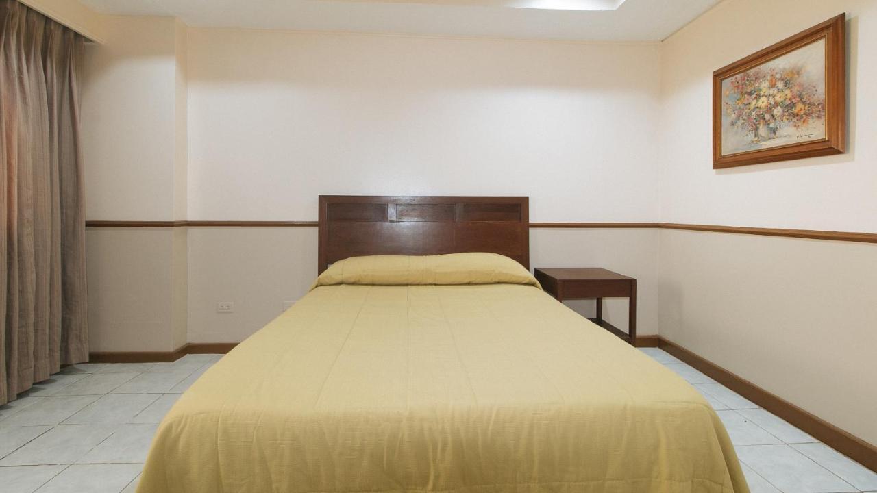 Garden Plaza Hotel 마닐라 외부 사진